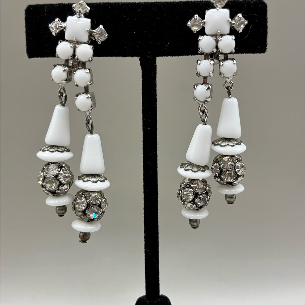 Vintage White Glass & Rhinestone Chandelier Drop Dangle Clip Earrings